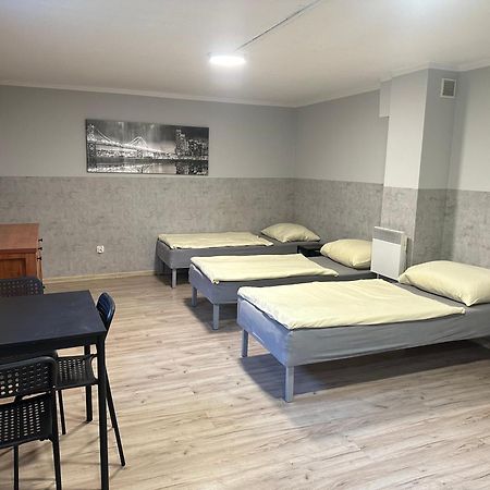 Hgs Home Noclegi Pracownicze Parking , Lazienki Gorzów Wielkopolski Eksteriør billede