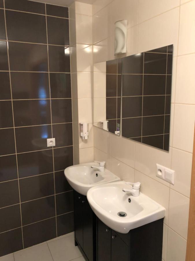 Hgs Home Noclegi Pracownicze Parking , Lazienki Gorzów Wielkopolski Eksteriør billede