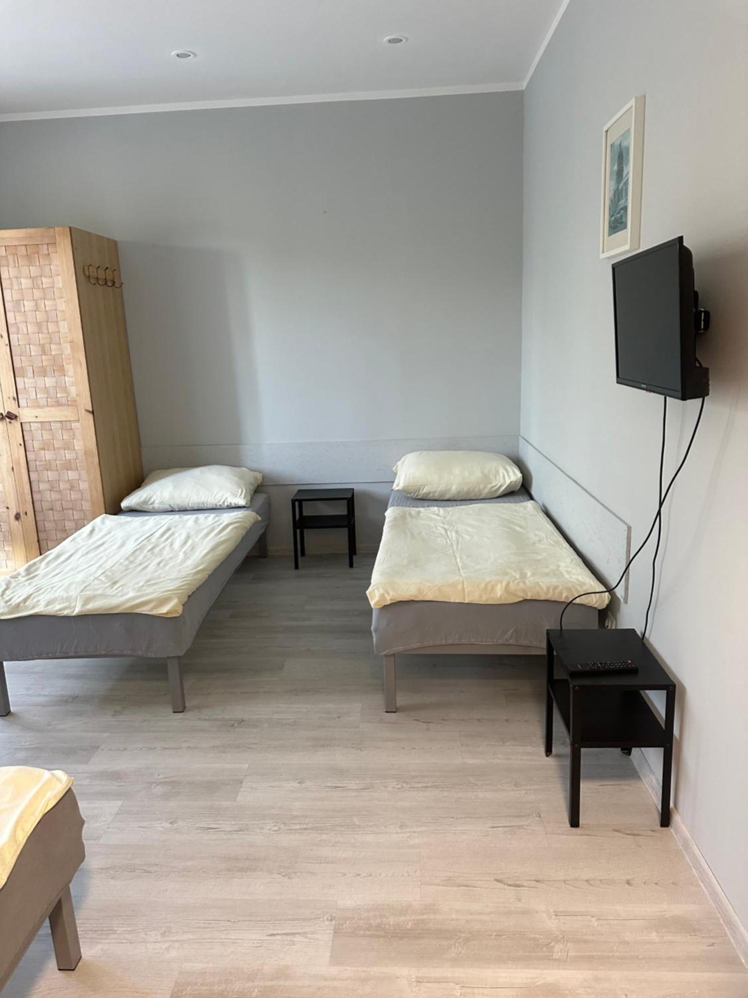 Hgs Home Noclegi Pracownicze Parking , Lazienki Gorzów Wielkopolski Eksteriør billede